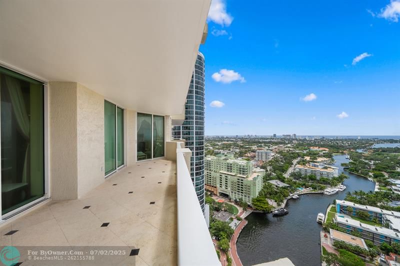 411 N New River Dr #2905, Fort Lauderdale, Florida image 1