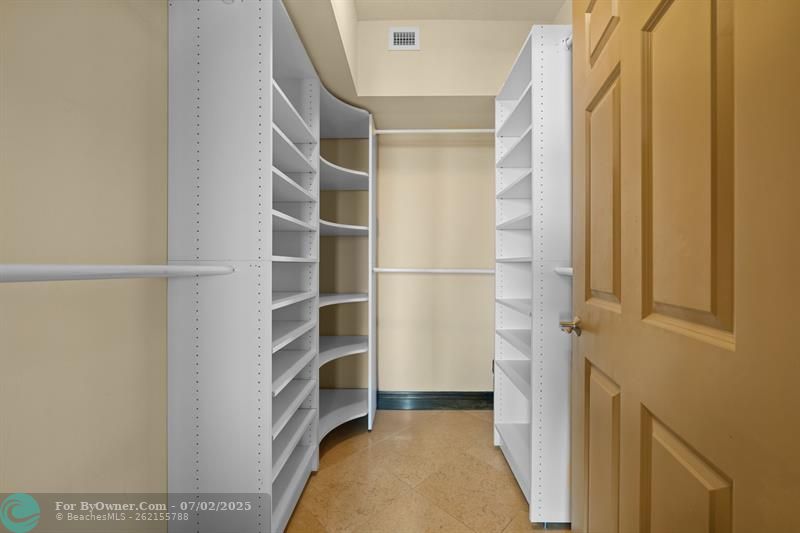 411 N New River Dr #2905, Fort Lauderdale, Florida image 11