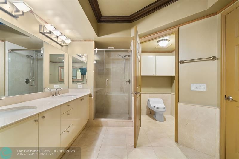 411 N New River Dr #2905, Fort Lauderdale, Florida image 13