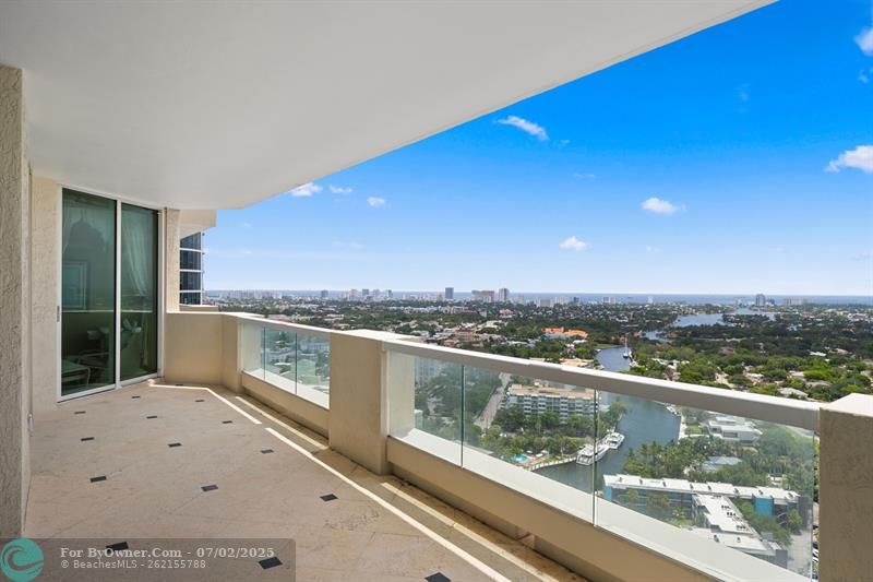 411 N New River Dr #2905, Fort Lauderdale, Florida image 8