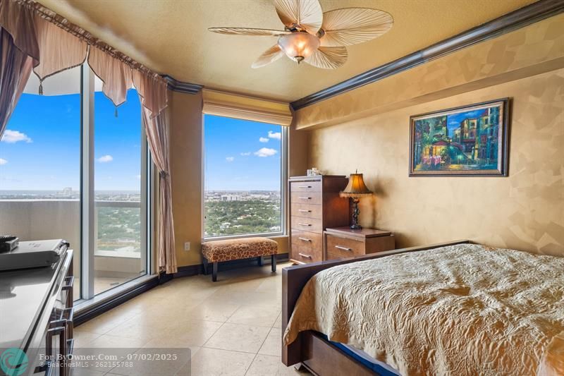 411 N New River Dr #2905, Fort Lauderdale, Florida image 10