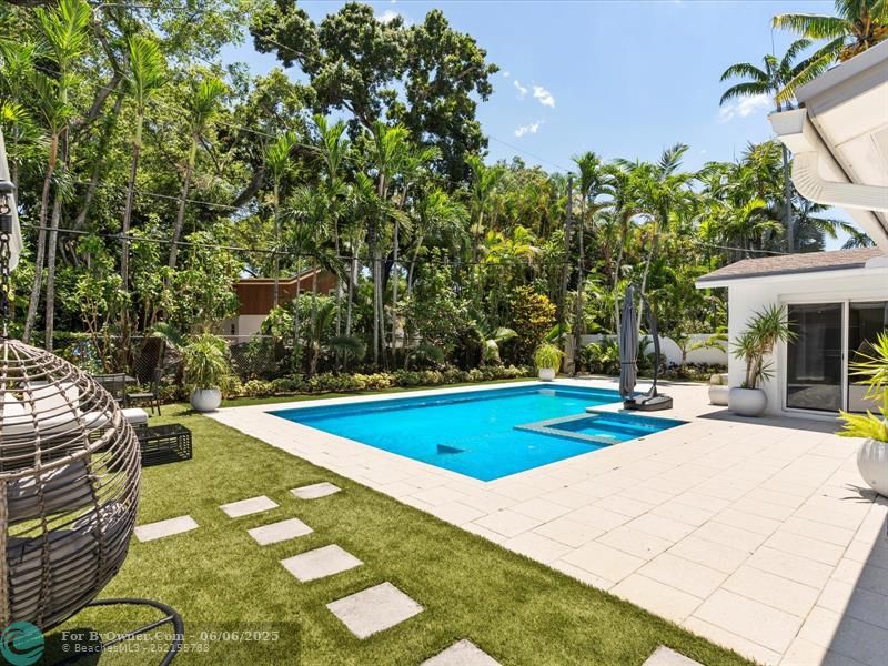 1736 SW 30th St, Fort Lauderdale, Florida image 7