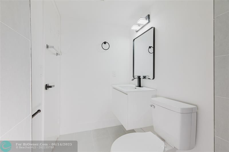 7579 NW 79th Ave #205, Tamarac, Florida image 14