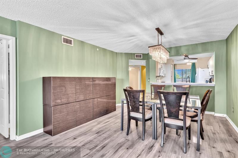 9587 Weldon Cir #B211, Tamarac, Florida image 17