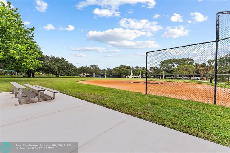 1320 SW 19th Avenue, Fort Lauderdale, Florida image 31