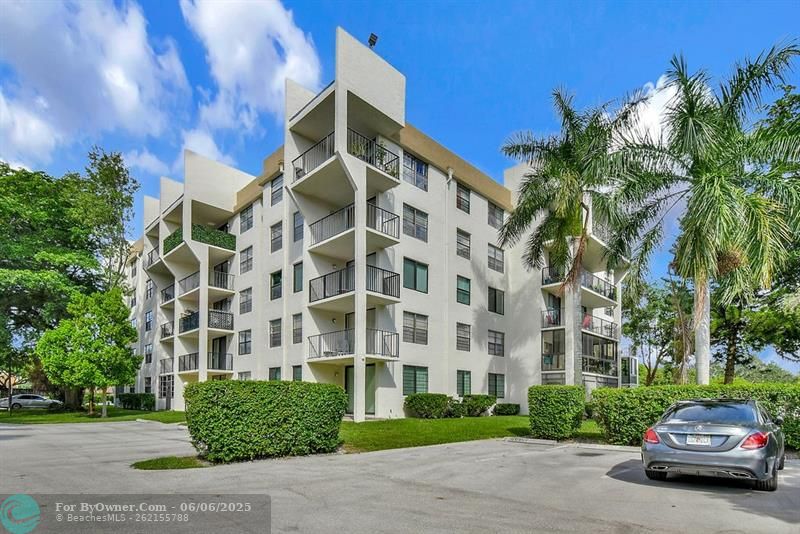 6190 Woodlands Blvd #315, Tamarac, Florida image 5