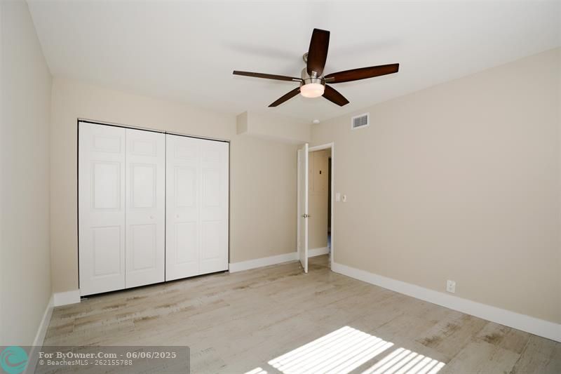 1835 Park Ln, Fort Lauderdale, Florida image 24