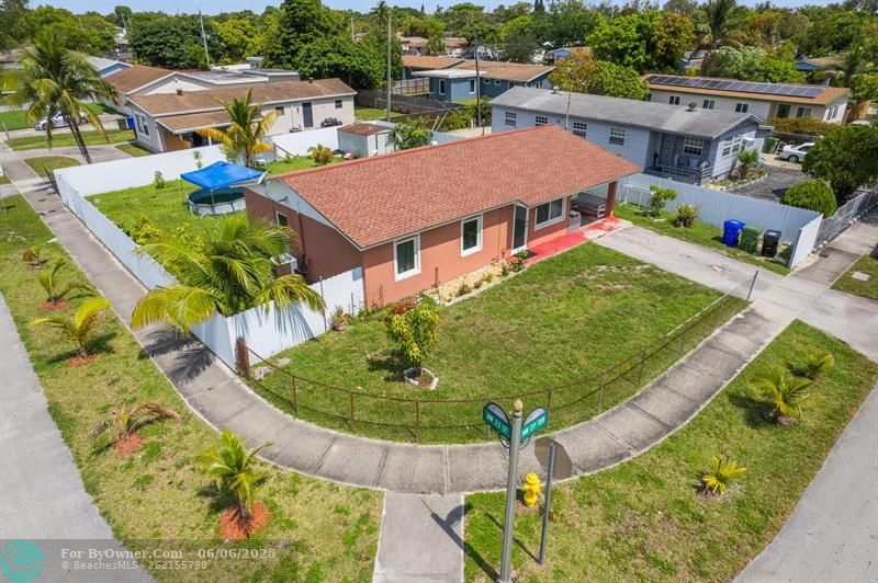 2301 NW 27th Ter, Fort Lauderdale, Florida image 1