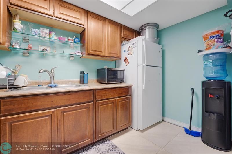 2301 NW 27th Ter, Fort Lauderdale, Florida image 13