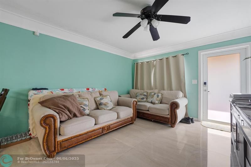 2301 NW 27th Ter, Fort Lauderdale, Florida image 4