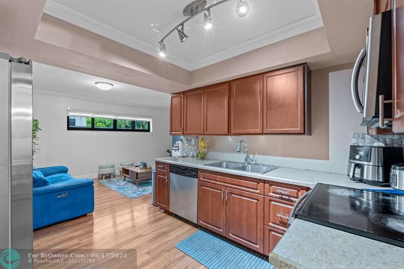 8380 NW 26th Pl, Sunrise, Florida image 16