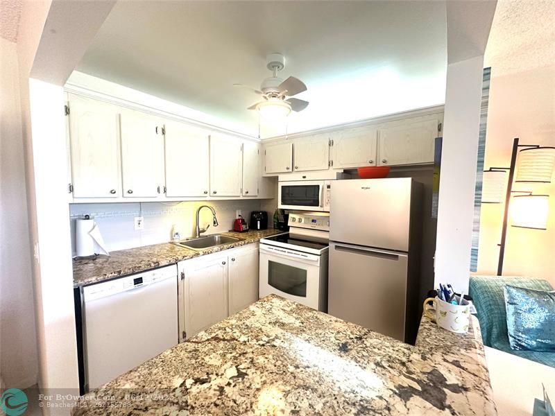 3007 Islewood D #3007, Deerfield Beach, Florida image 13