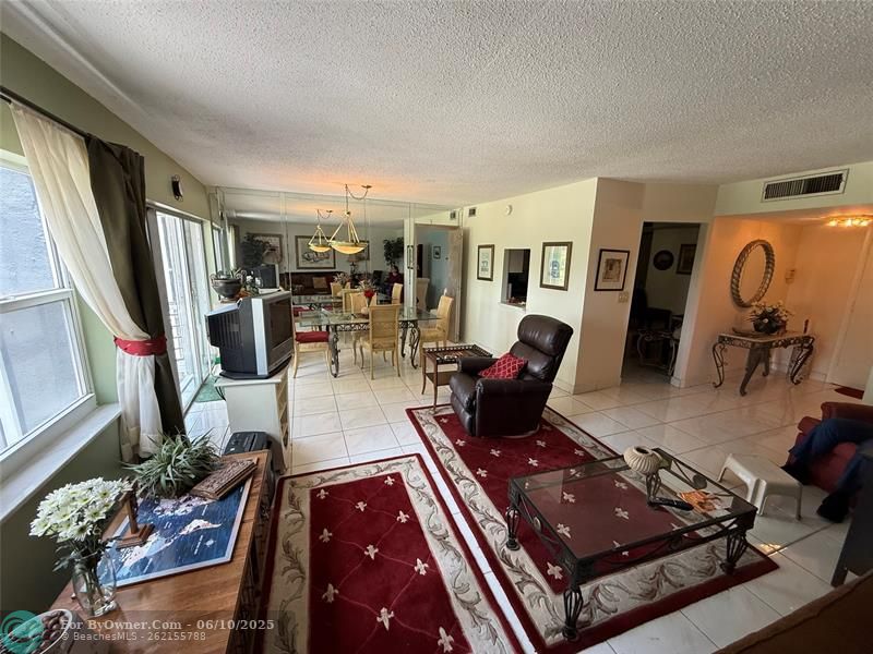 200 Diplomat Pkwy #323, Hallandale Beach, Florida image 8