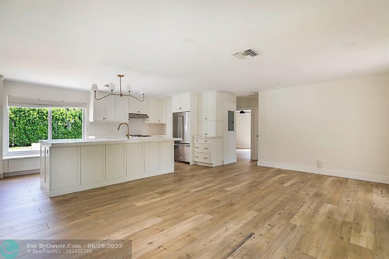 2445 SE 7th St, Pompano Beach, Florida image 6