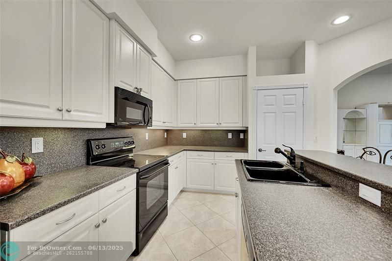 8046 Via Grande, Boynton Beach, Florida image 18
