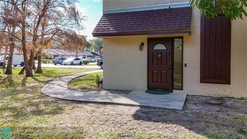 613 NW 47th St, Deerfield Beach, Florida image 22