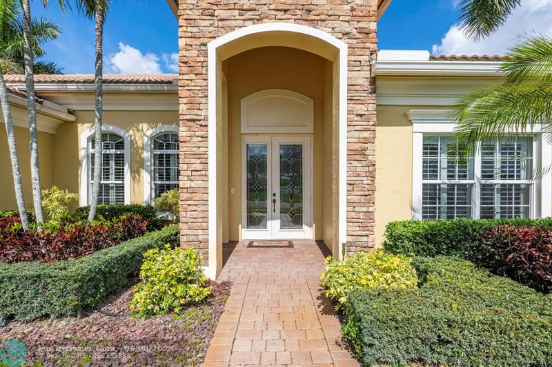 593 SE Tres Belle Circle, Stuart, Florida image 5