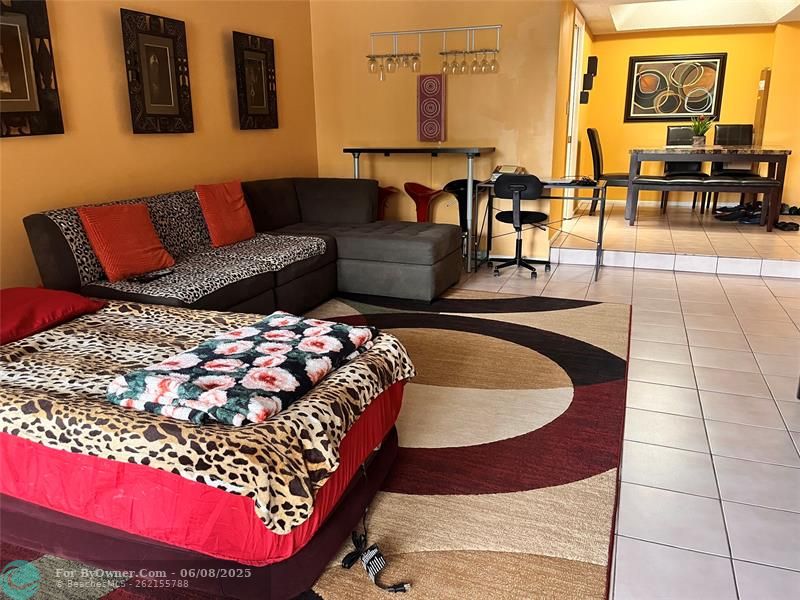3690 Inverrary Dr #2C, Lauderhill, Florida image 8