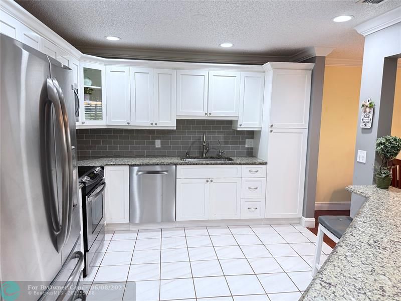 10 E Lexington Ln E #B, Palm Beach Gardens, Florida image 14