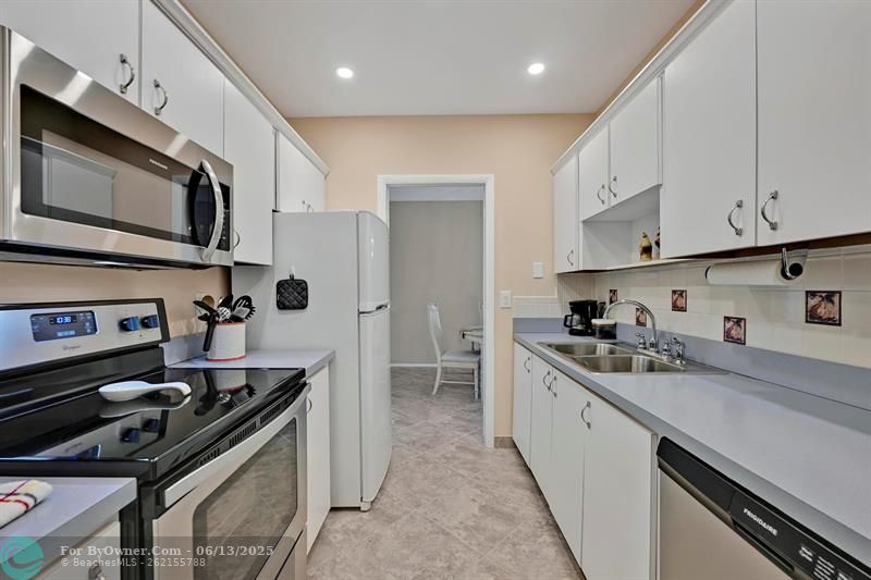 400 N Riverside Dr #404, Pompano Beach, Florida image 12