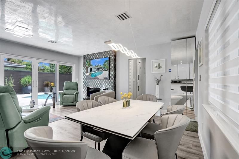 131 SE 8 St, Pompano Beach, Florida image 18