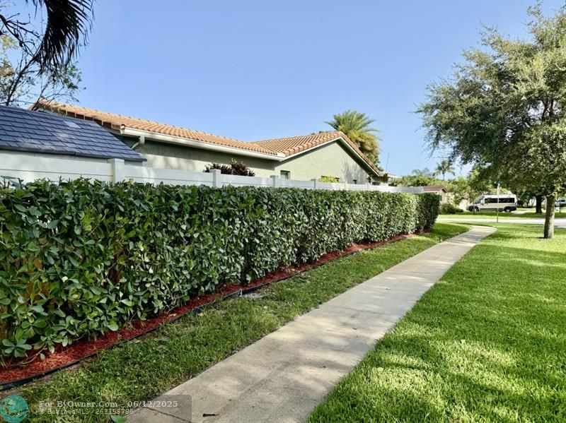 10291 NW 3rd Ct, Plantation, Florida image 4