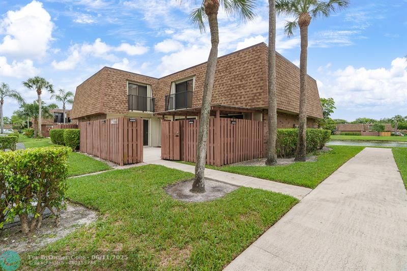 6021 NW 54th Ln, Tamarac, Florida image 31