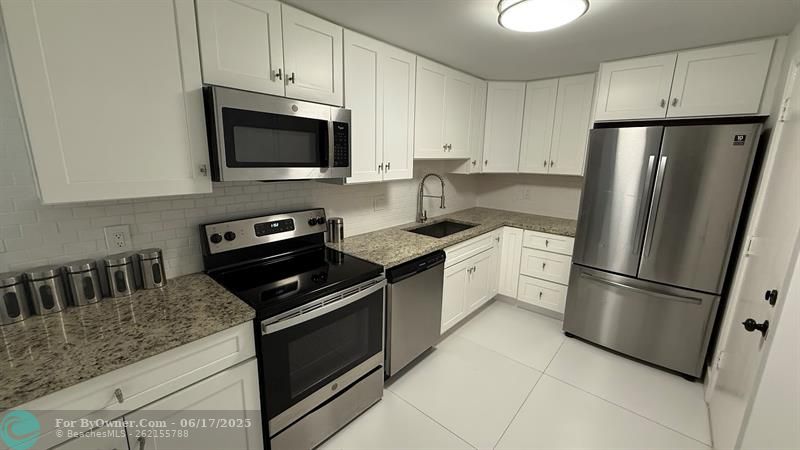 1428 SE 4th Ave #108, Deerfield Beach, Florida image 1