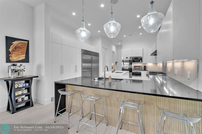 5827 W Brookfield Cir W, Hollywood, Florida image 19