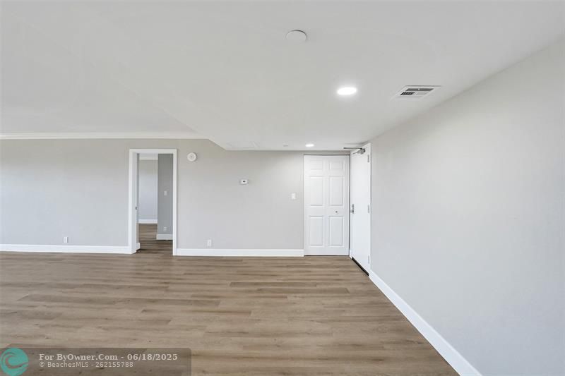 3200 N Port Royale Dr N #905, Fort Lauderdale, Florida image 8