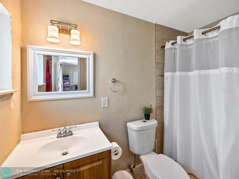 6810 Farragut St, Hollywood, Florida image 22