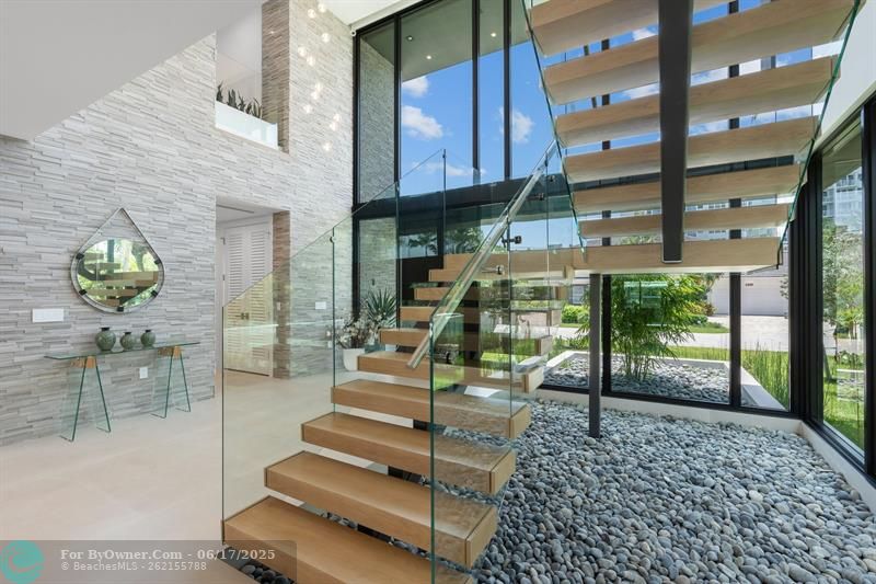 2881 NE 35th St, Fort Lauderdale, Florida image 9