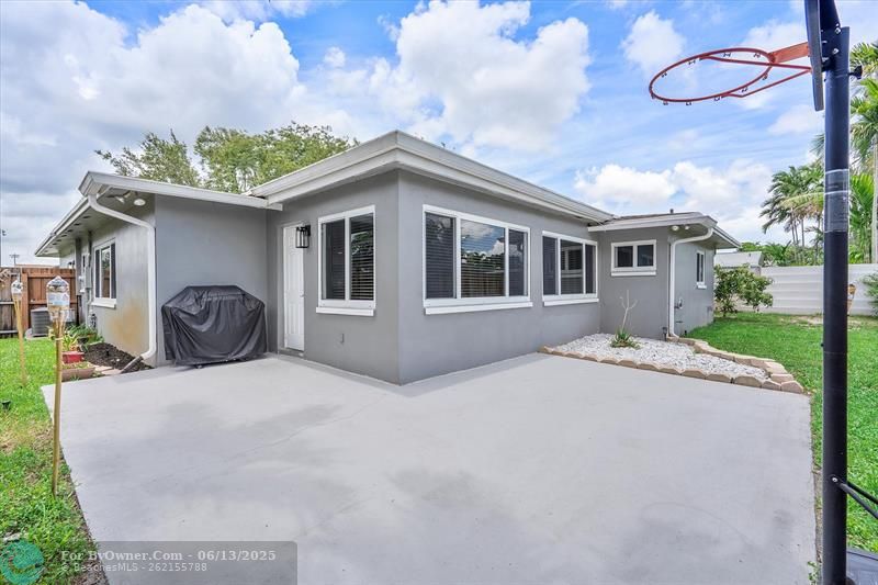 9440 NW 24th Pl, Pembroke Pines, Florida image 21