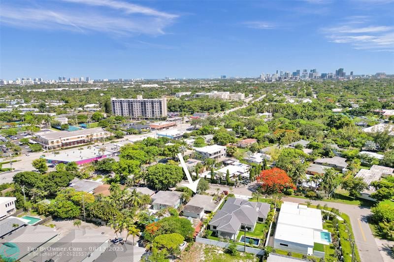 325 NE 21st St, Wilton Manors, Florida image 7