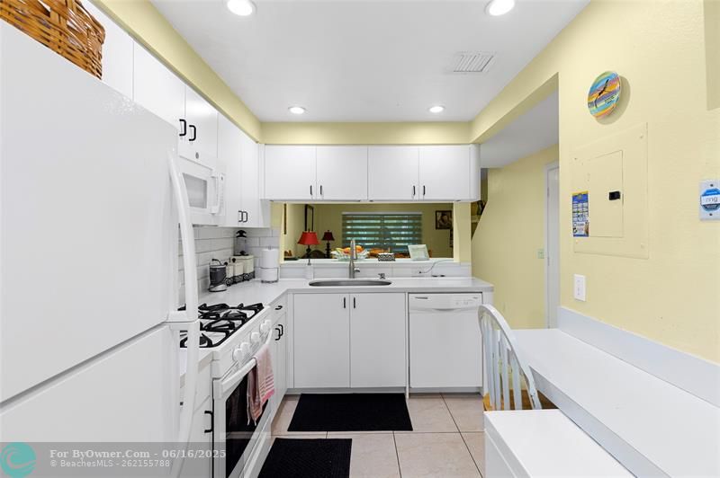 8134 San Carlos Cir #8134, Tamarac, Florida image 12