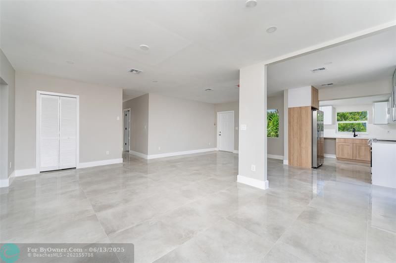 3811 NW 173rd Ter, Miami Gardens, Florida image 7