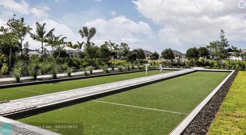 Esplanade at Tradition