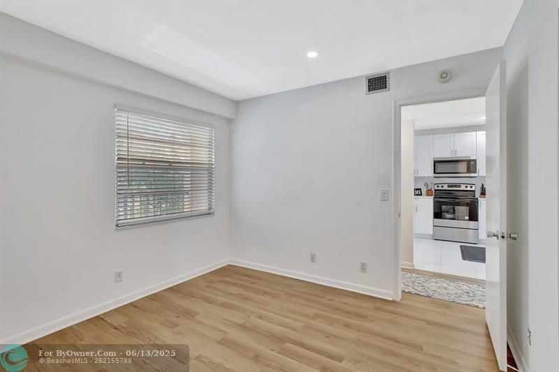 1200 SW 124th Ter #404 O, Pembroke Pines, Florida image 22