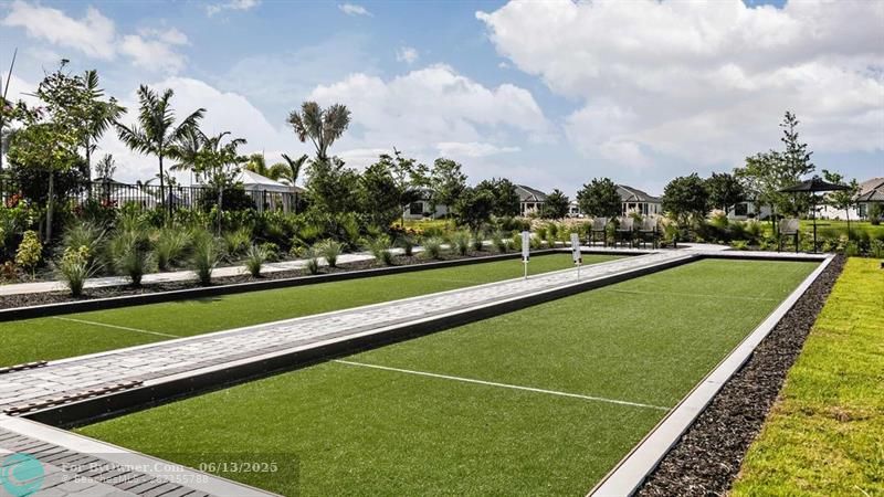 Esplanade at Tradition