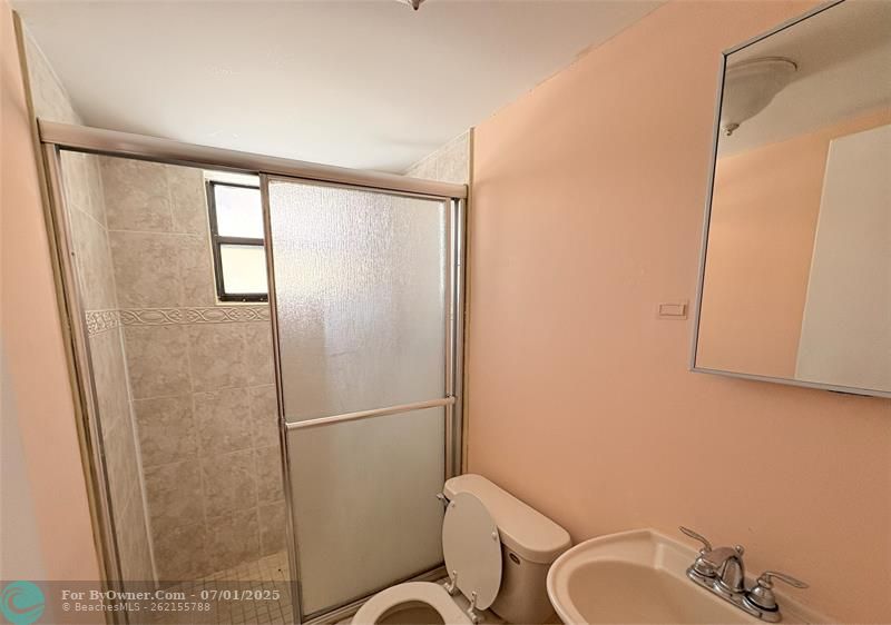 2760 W 62nd Pl #203, Hialeah, Florida image 13