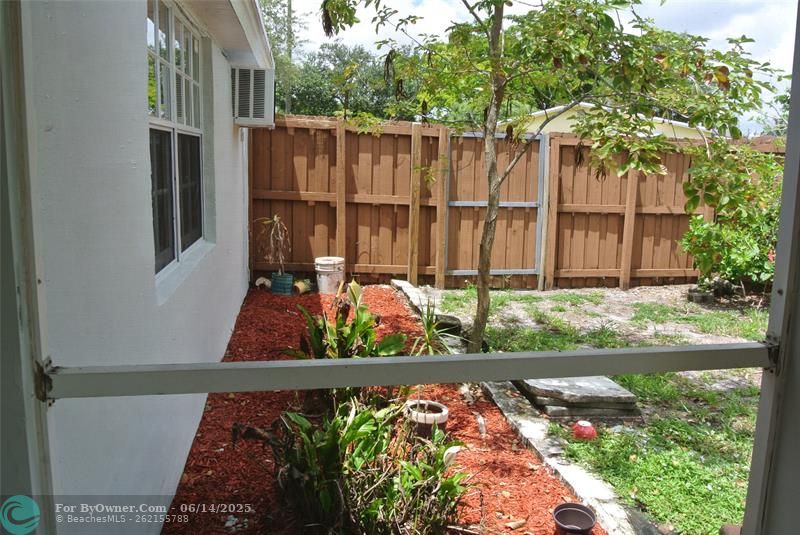 5859 Hayes St, Hollywood, Florida image 16