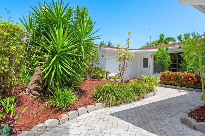 2024 NE 24th St, Wilton Manors, Florida image 28