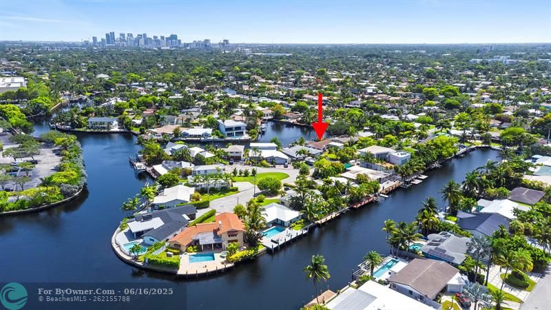 Peninsula of NE 20 Street overlooking Lake Elisabeth.