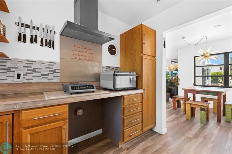 2024 NE 24th St, Wilton Manors, Florida image 9