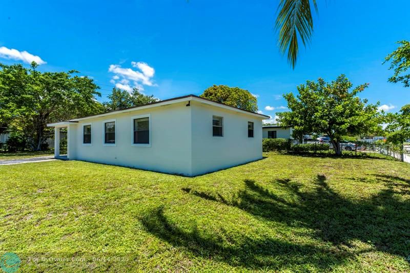 3025 NW 5th St, Fort Lauderdale, Florida image 33