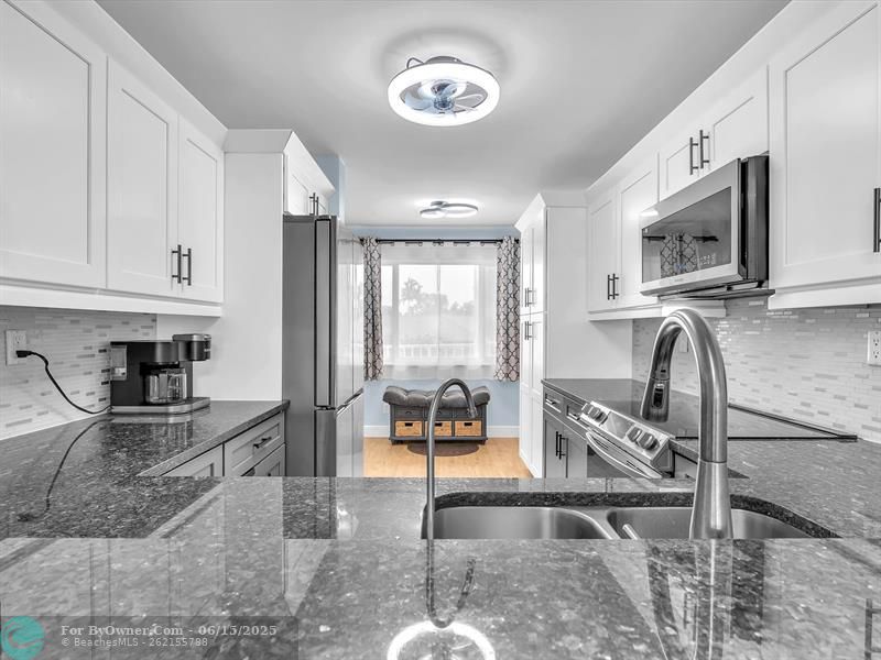 7302 S Devon Dr #307, Fort Lauderdale, Florida image 5