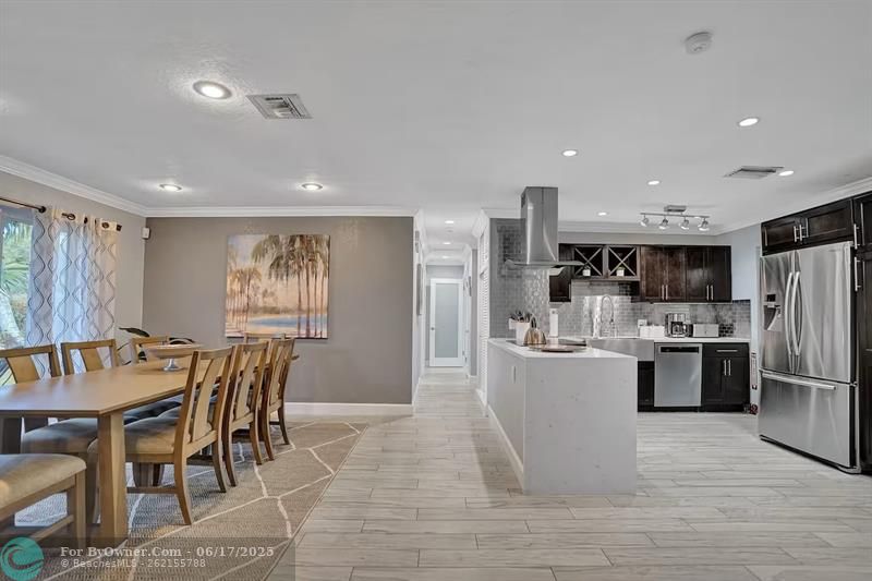 616 NW 21st St, Wilton Manors, Florida image 3