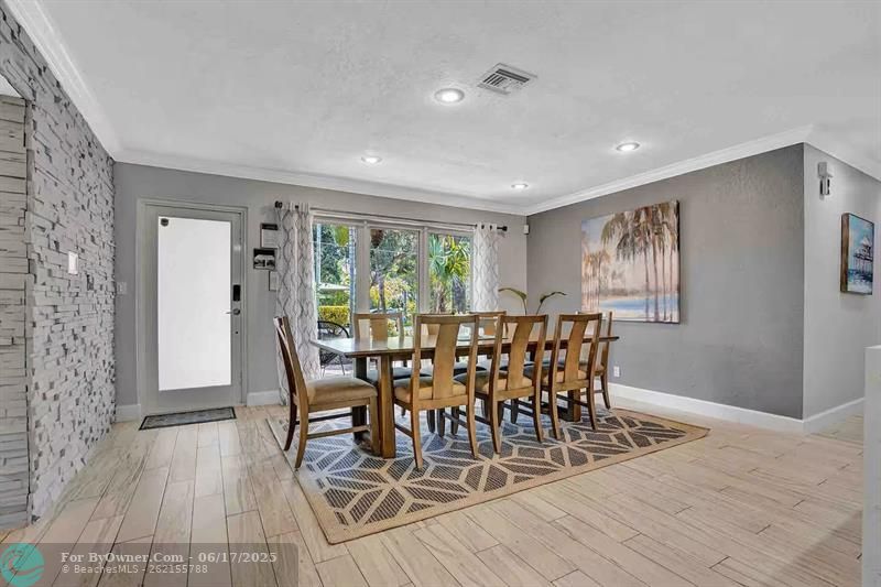 616 NW 21st St, Wilton Manors, Florida image 8