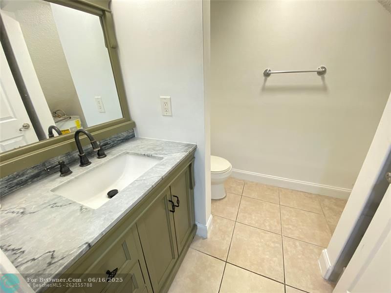 508 Sandtree Drive, Palm Beach Gardens, Florida image 11
