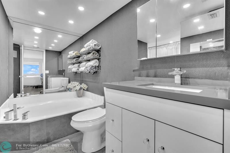 2603 NW 103rd Ave #401, Sunrise, Florida image 18